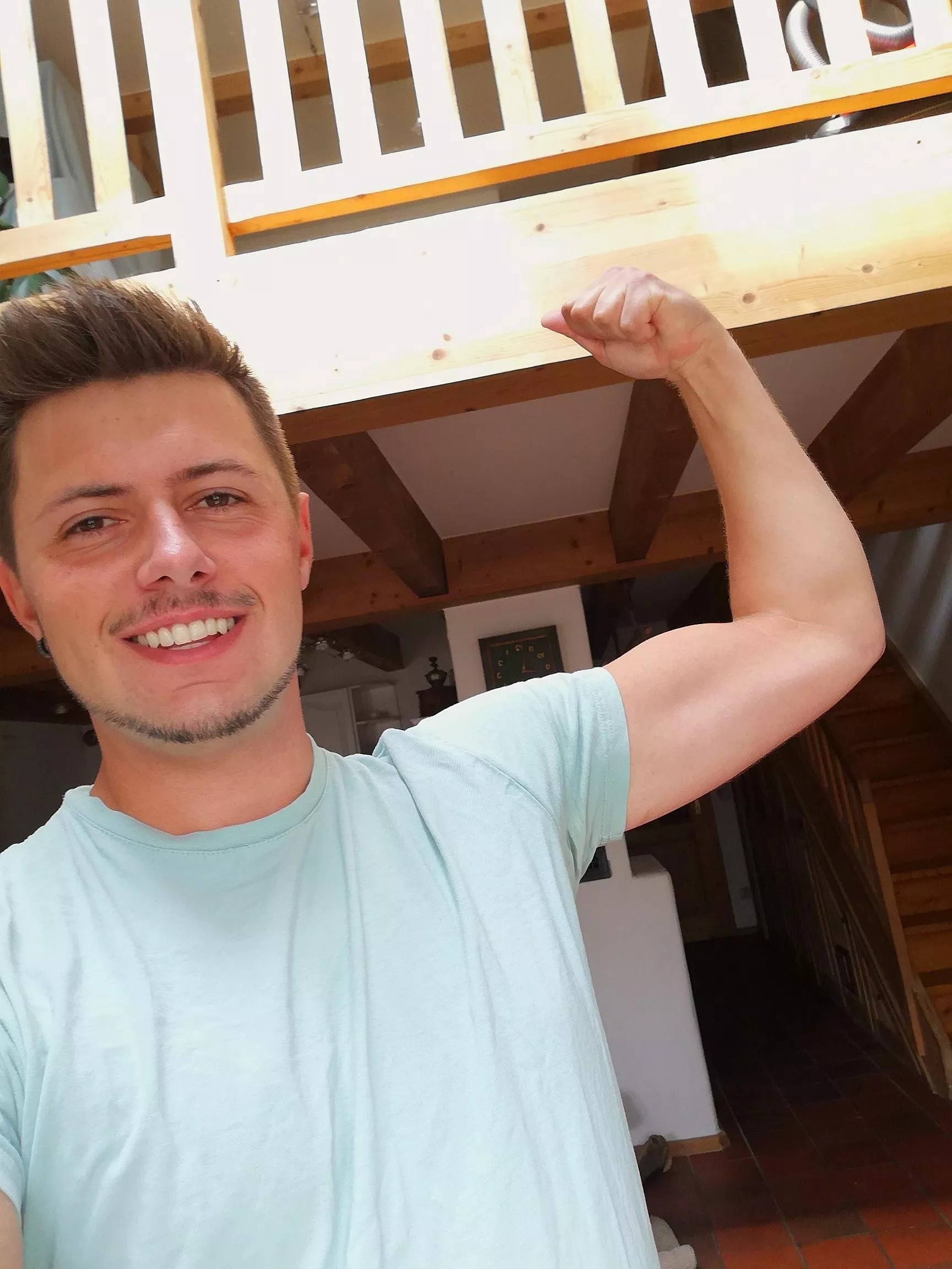 It's not much, but it's also the angle :D Starting to gain back some confidence and working towards a body I feel comfortable in :). Gay dating is rough.. posted by CottonSlayerDIY