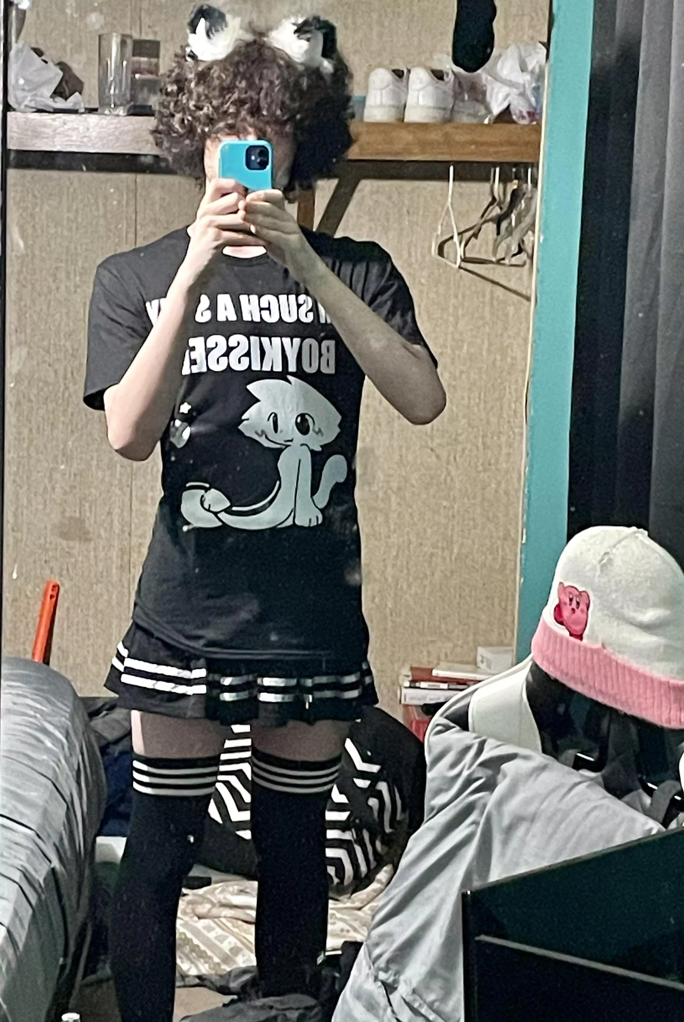 Just a boy and his extremely dirty mirror 🫂 posted by dorkus566