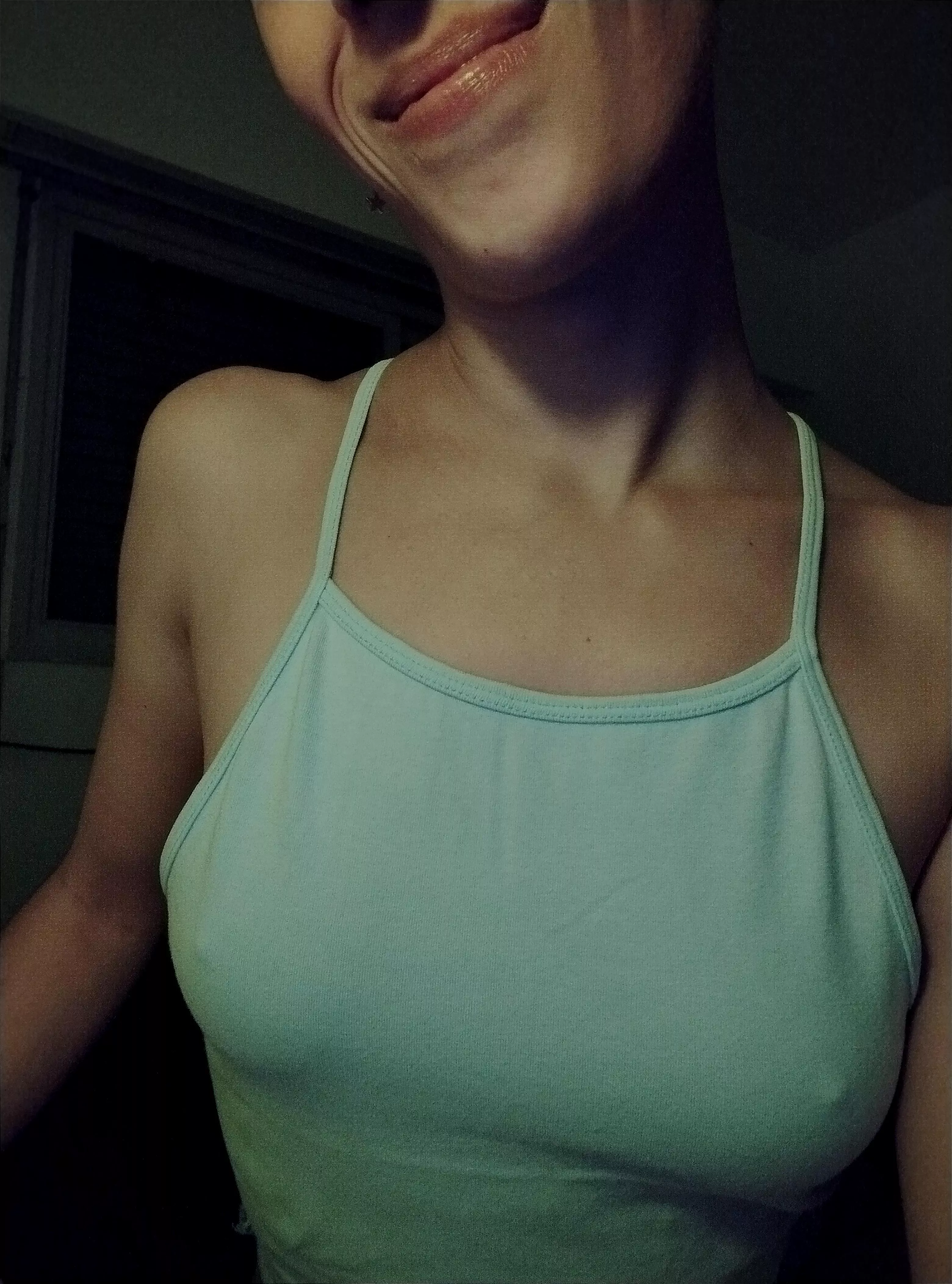 life without a bra is simpler and more comfortable posted by mooninthenightttt