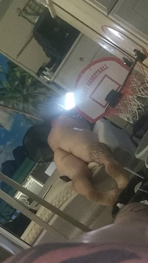 Meet up and bareback my waxed ass tbar by exitleft80085