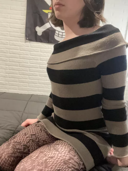 My first post here, hope yall enjoy :3 by Serenari_jewel