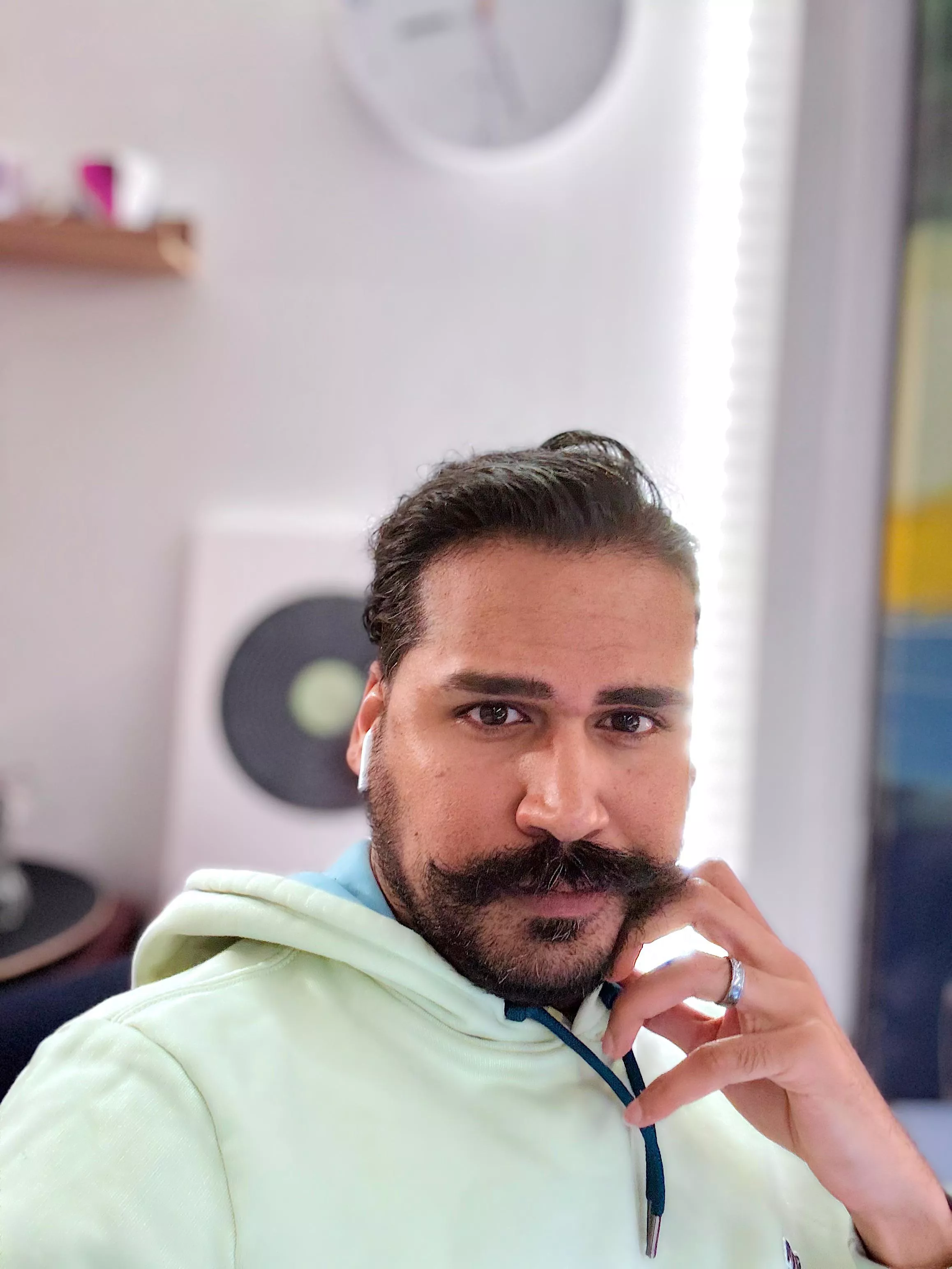 No one will see this anyway.  Bored and studying.  posted by ohdoyouknowhow