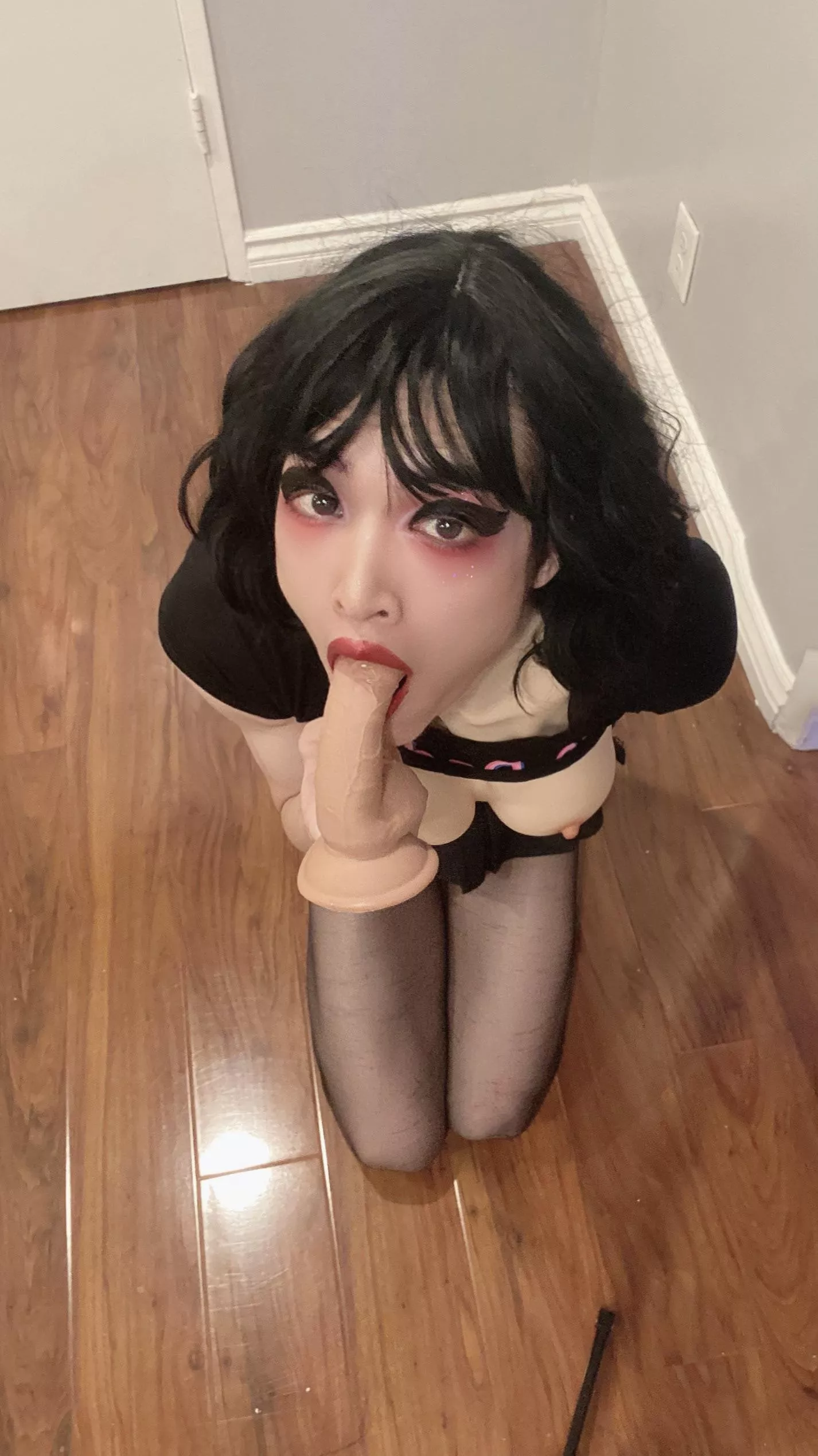 Slide it all the way in for me 💦 posted by zaddyplsxoxo