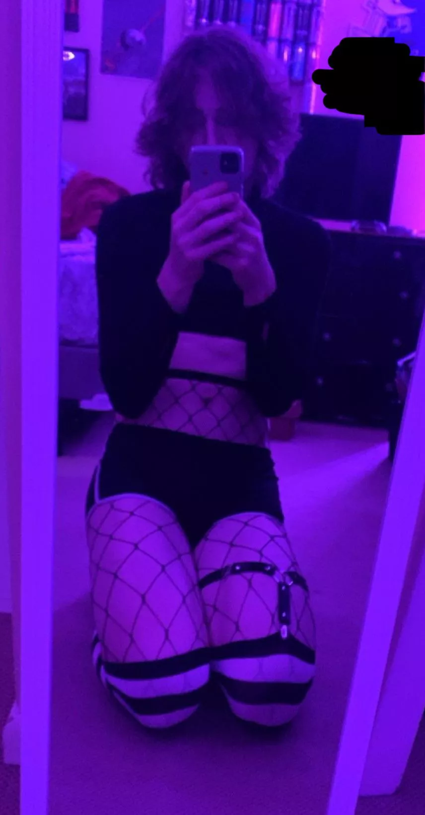 Socks too short 💔 posted by EvilChewbacca