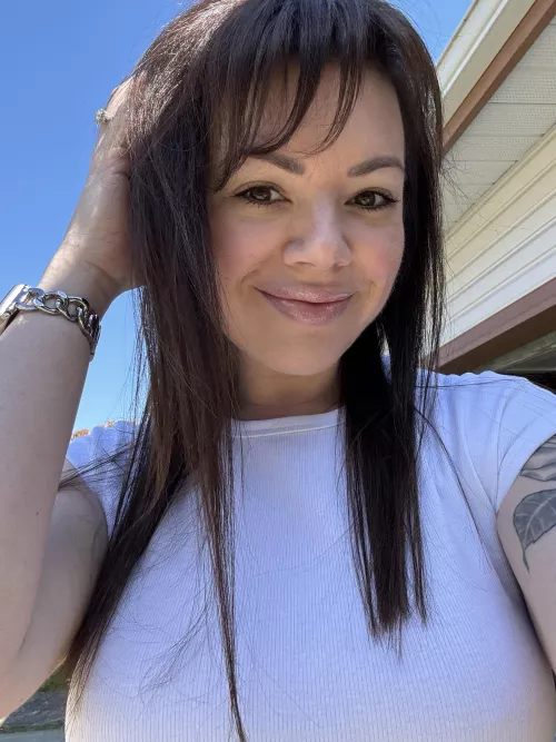 Sunny day selfie! by avajadeanderson