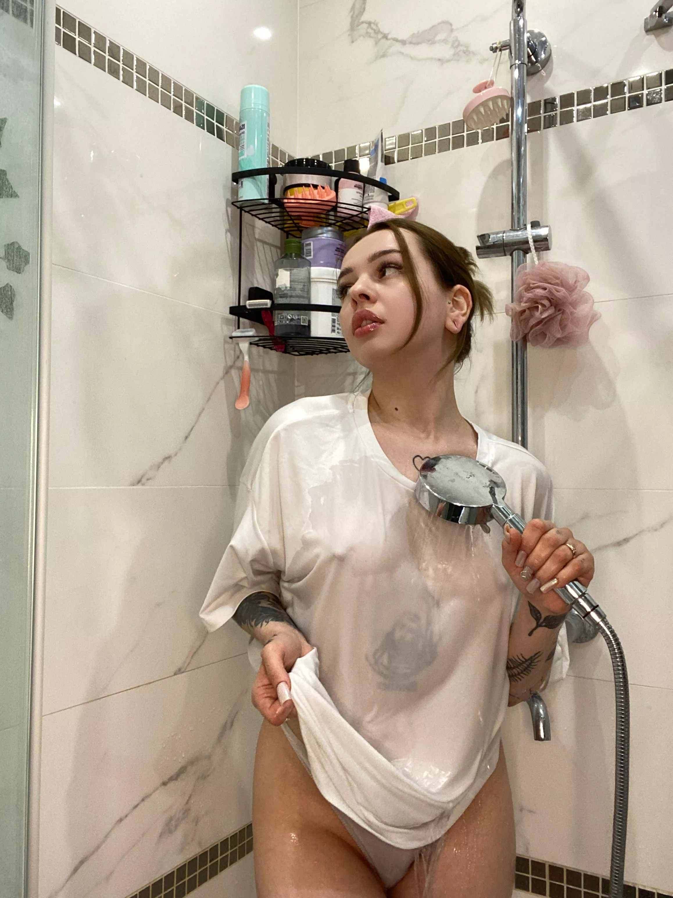 Tasty and wet sweetness for dad posted by bambiliya