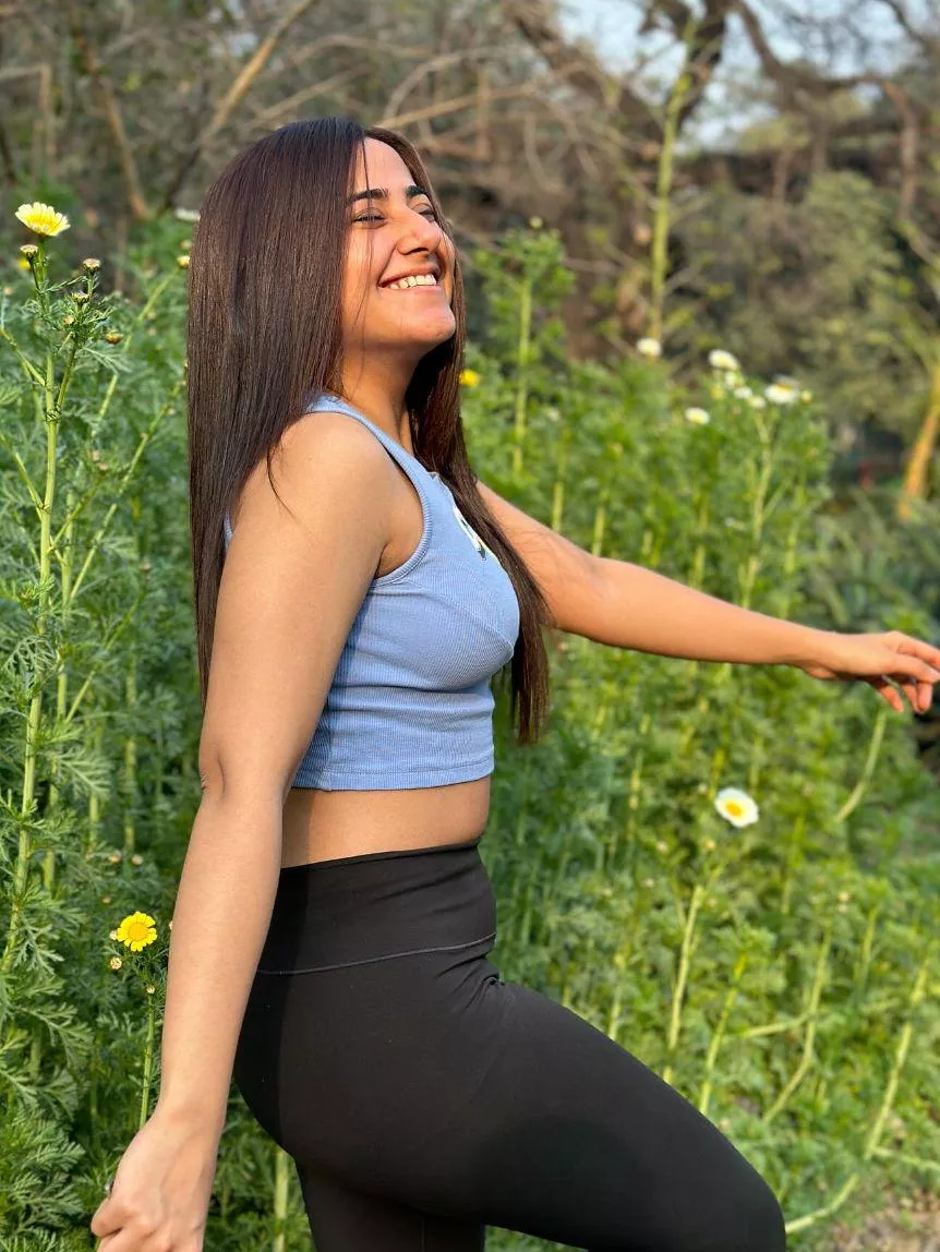 Those teasing bra lines... posted by IntrepidSchedule9662