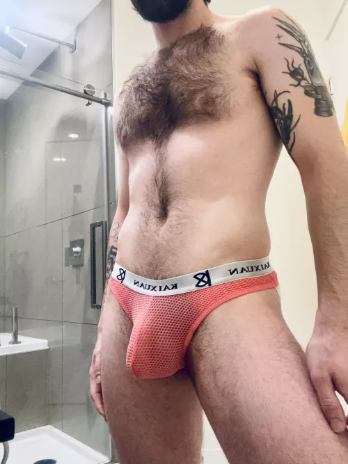 Wanna feel the fuzz?  by DamienJ_96