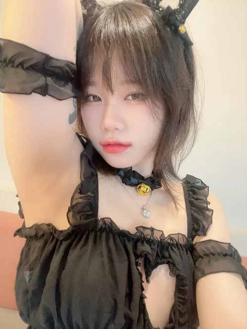 What’s the first thing you’d do to me? by PhotoWorth