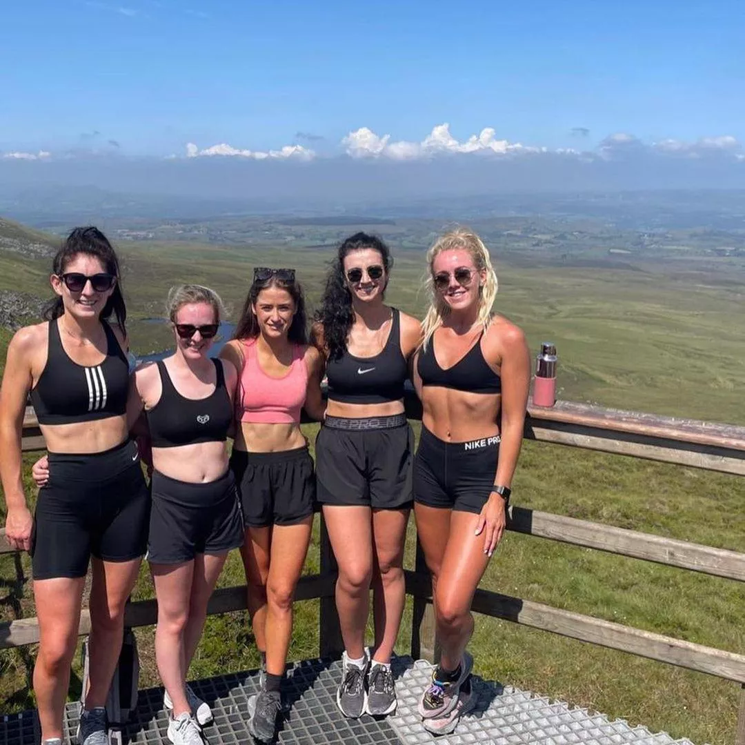 [5] Which athletic girl are you taking home? posted by Valuable_Falcon2068