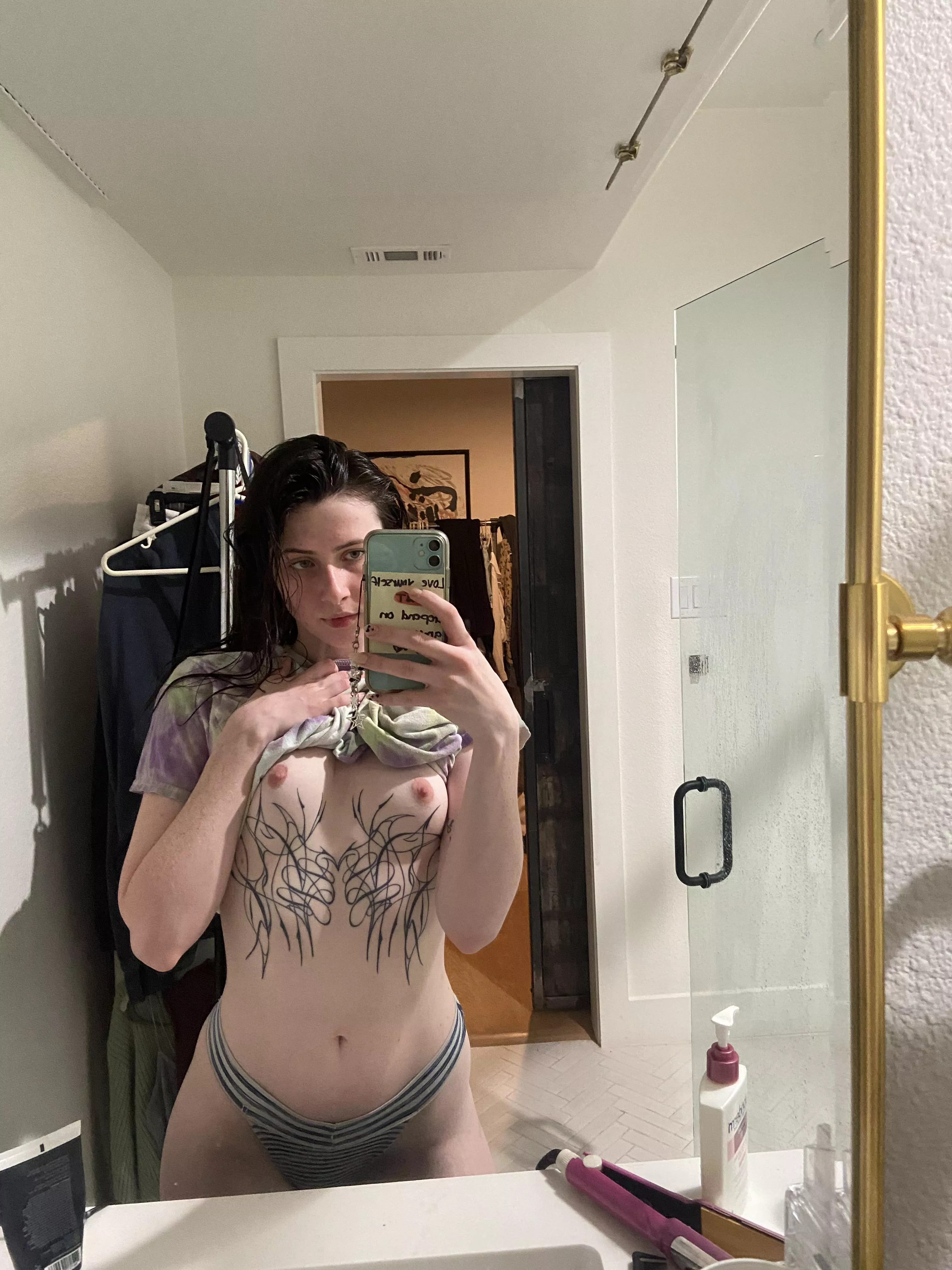 Am I your type of boi? posted by Moist-Piglet