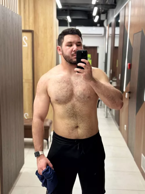 Any lovers of dad bods? by jtolibov