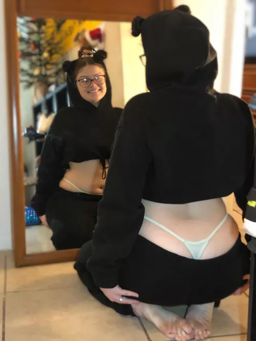 been awhile since i’ve posted a frogbutt  by kallistamp