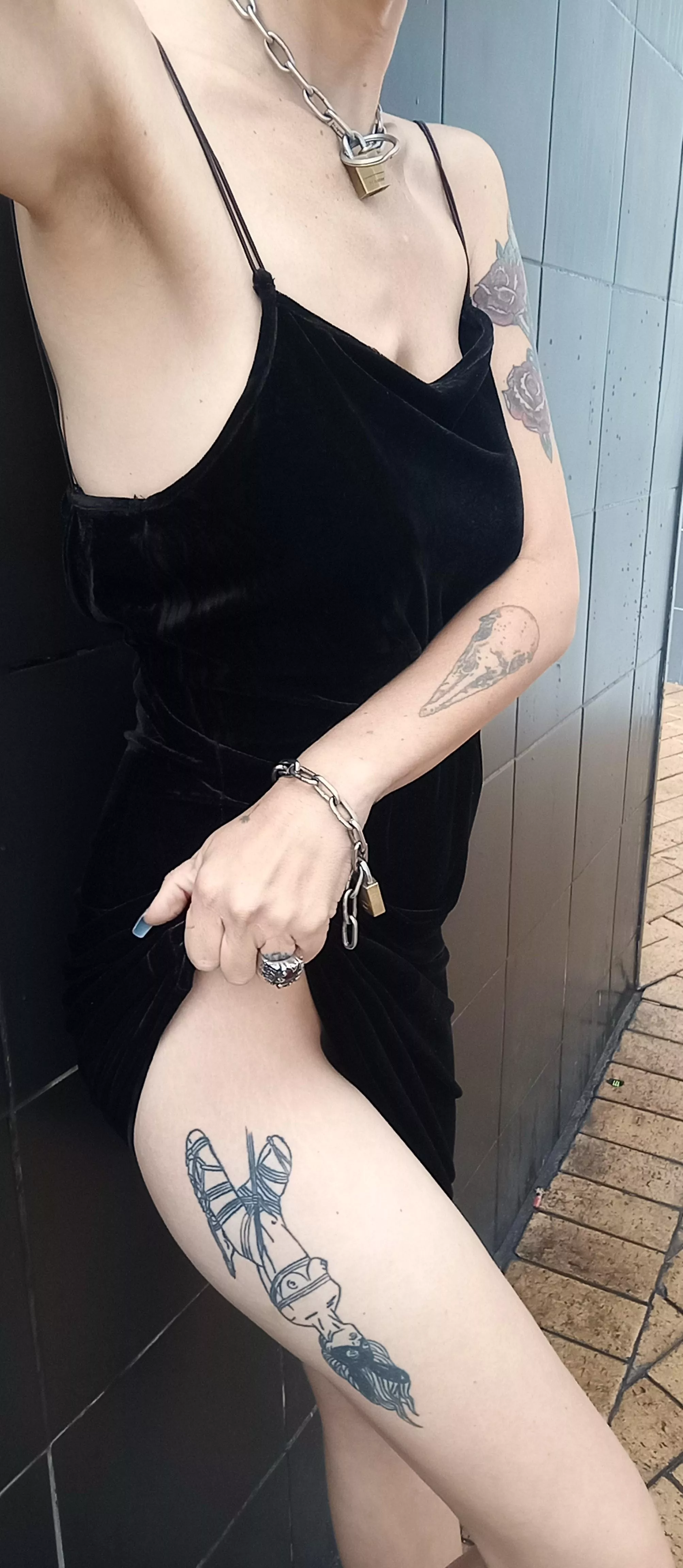 Being out and about is always fun, if you want it to be... Had some errands to run and as is evident by now, i do it in style! posted by Raven_rsa