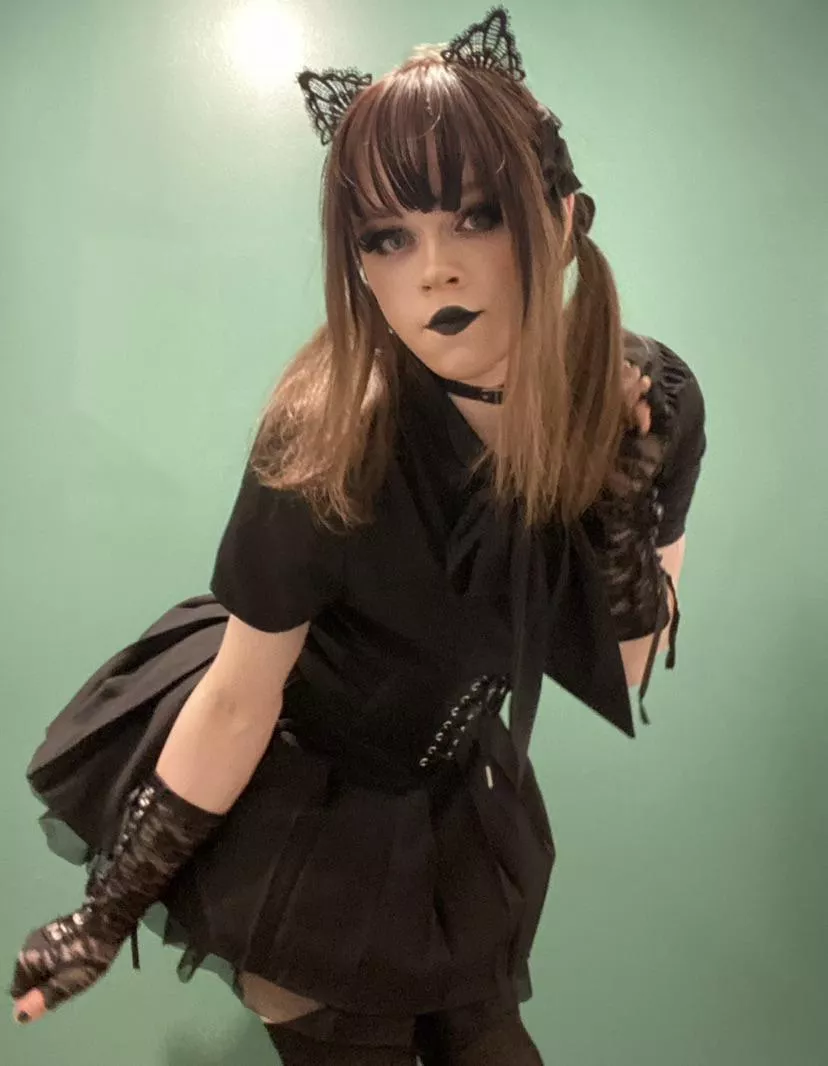 Boys when everyone is asleep posted by Dry-Apple2493