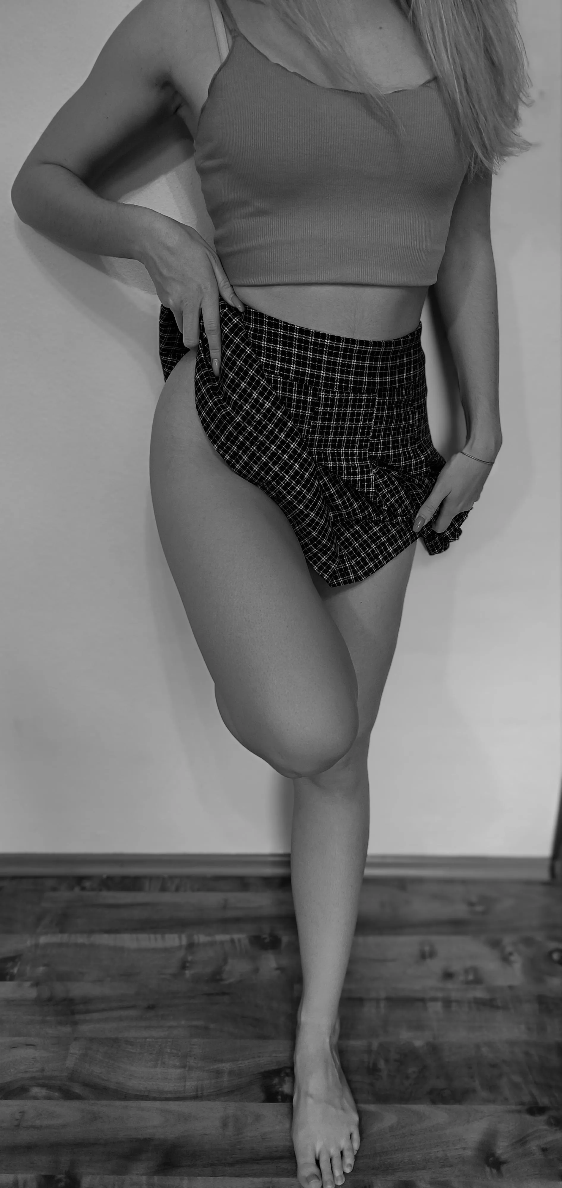 Can you also appreciate dressed beauty?🫶🩷 posted by AyshaFoxOfficial