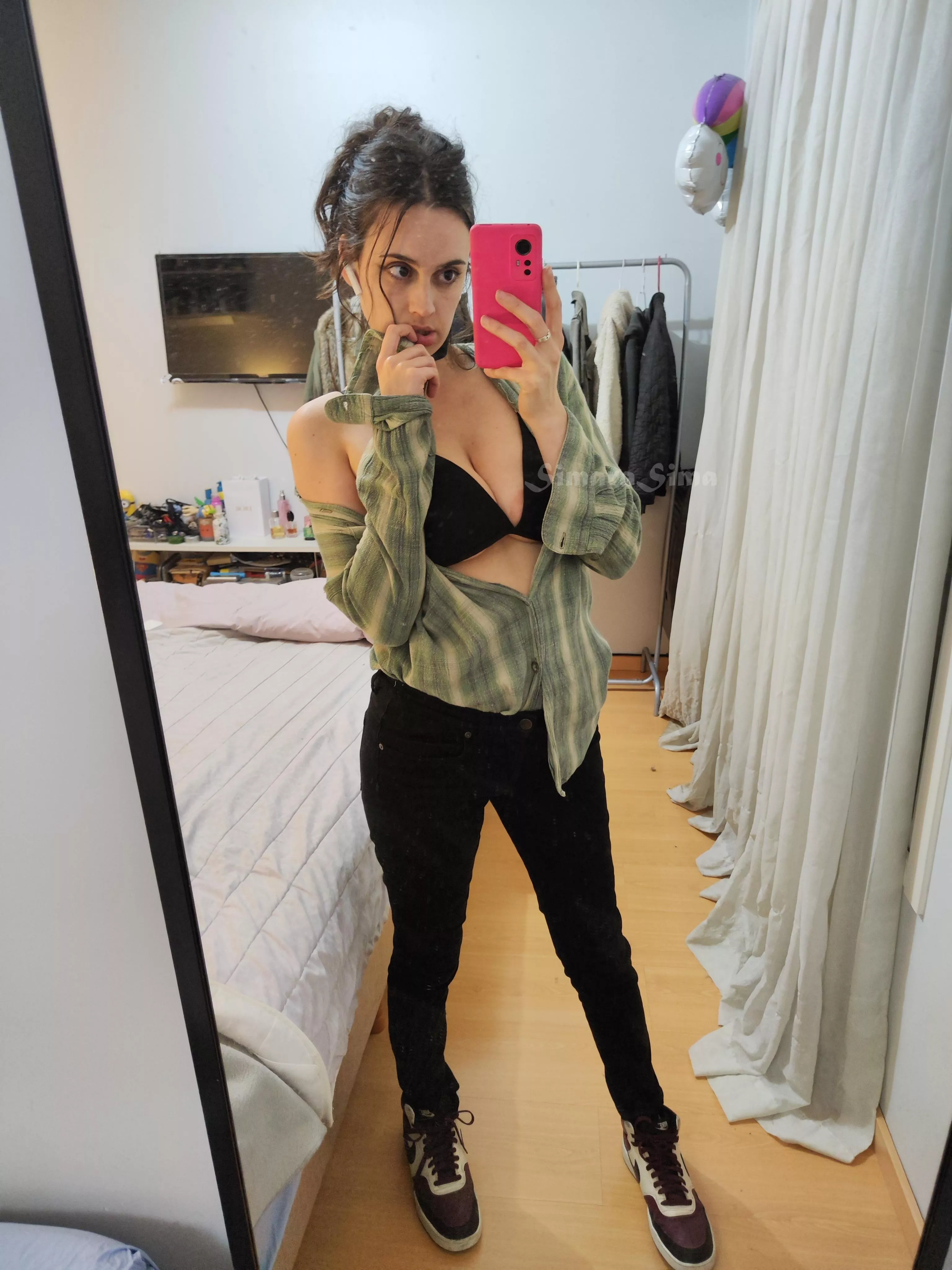 Can you guess what i`m listening? posted by simarasima