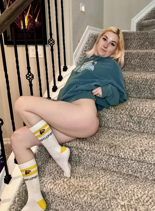 Curves in the right places by c0smiccupc4ke