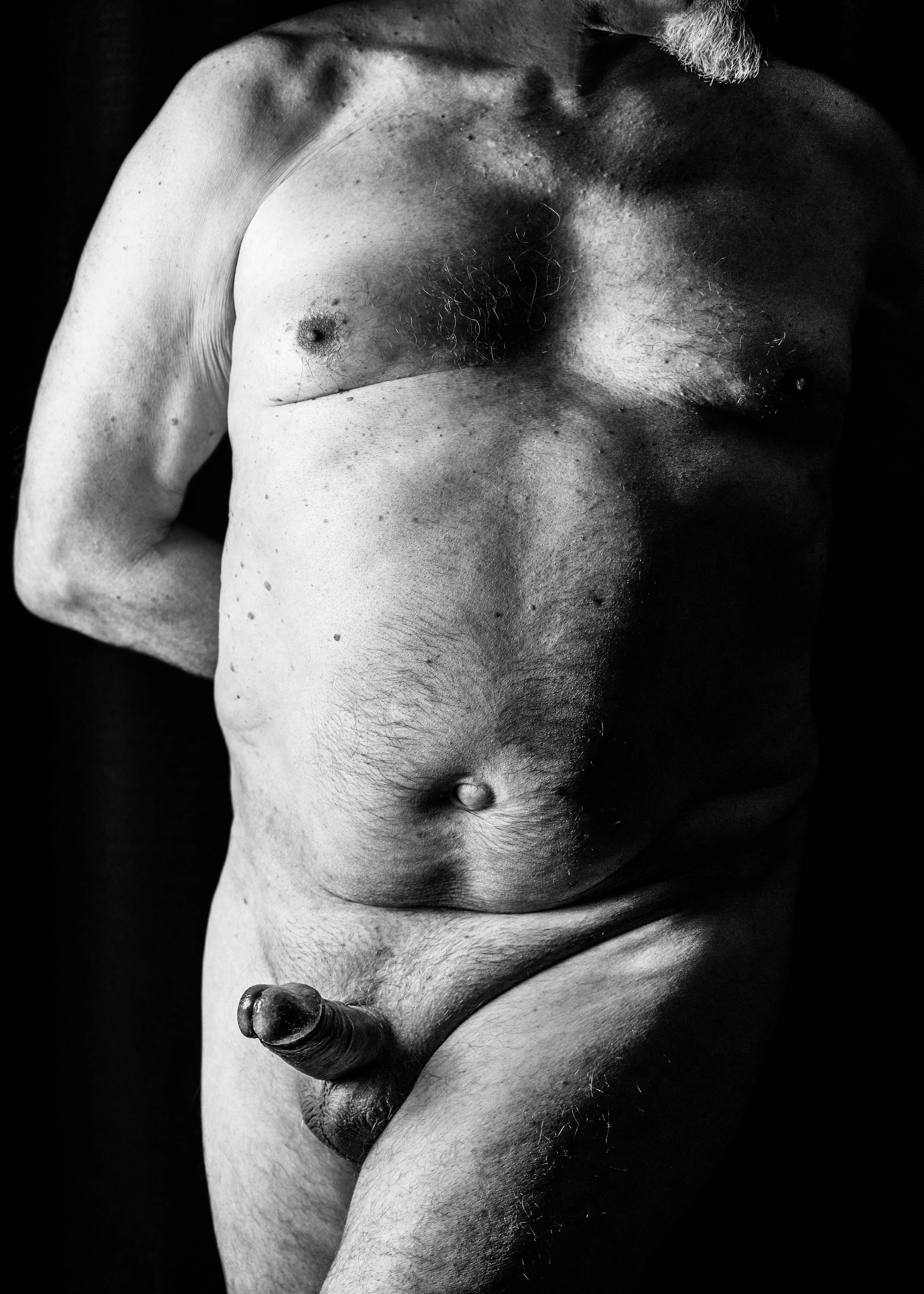 Details are so important (male torso) posted by vivastraimages