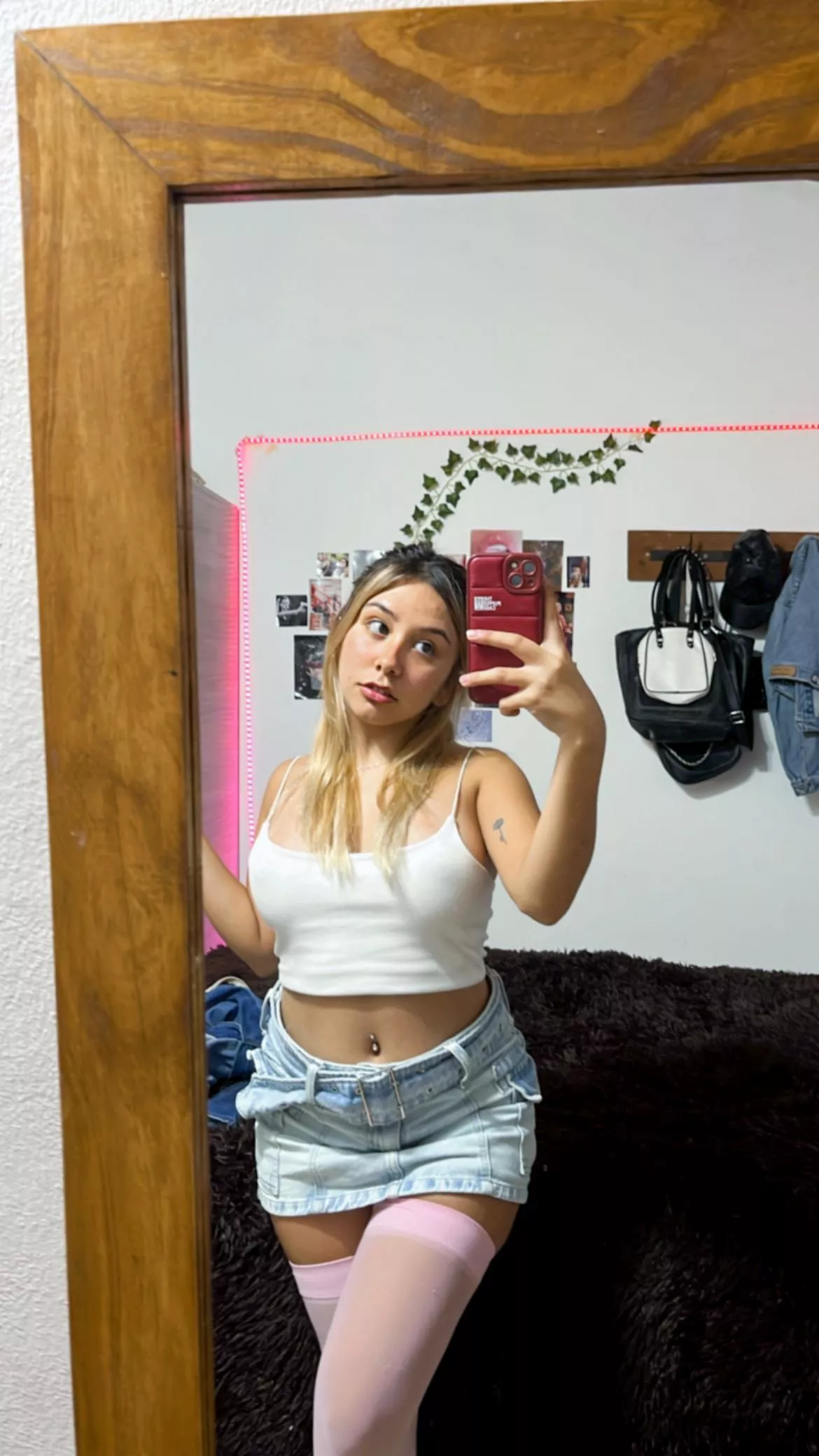 Did I stop older men from scrolling? posted by Fertile_Tongue_