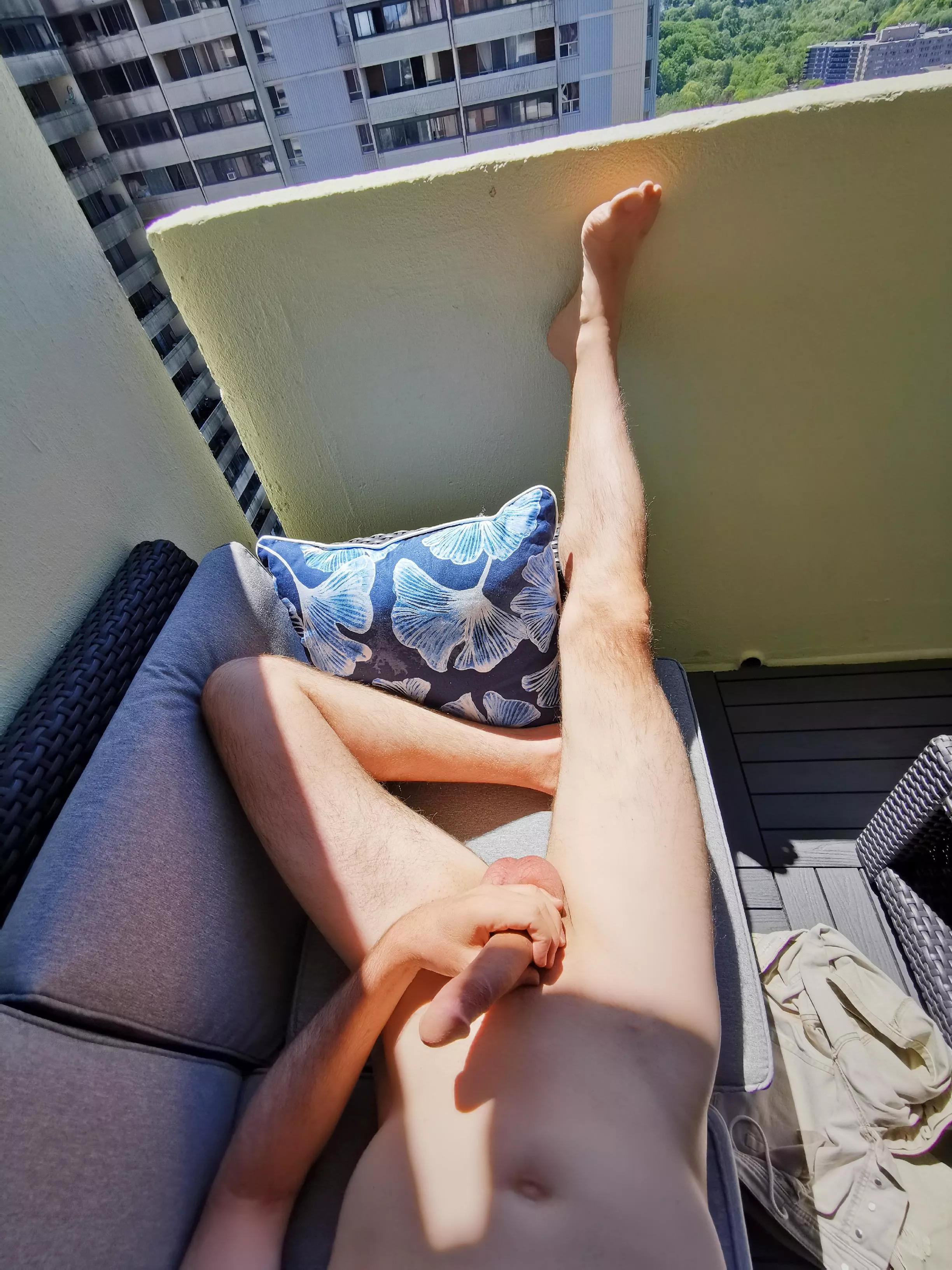 Enjoying the view posted by Tomatsu567