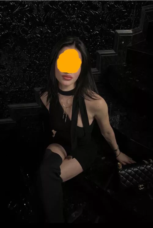 F4Fb/tf looking for a sub slut who will obey mommy (no money) by Strict_Adeptness3316