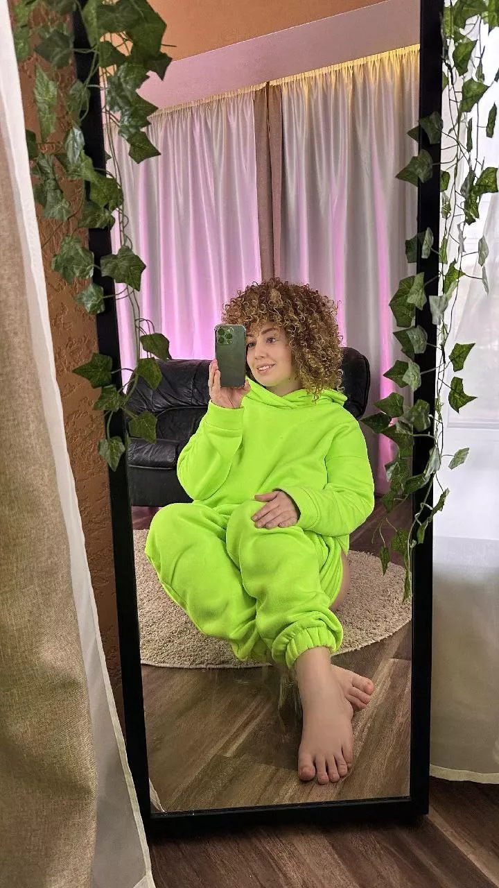 Feeling sexy today, so I wanted to share posted by janselmo84