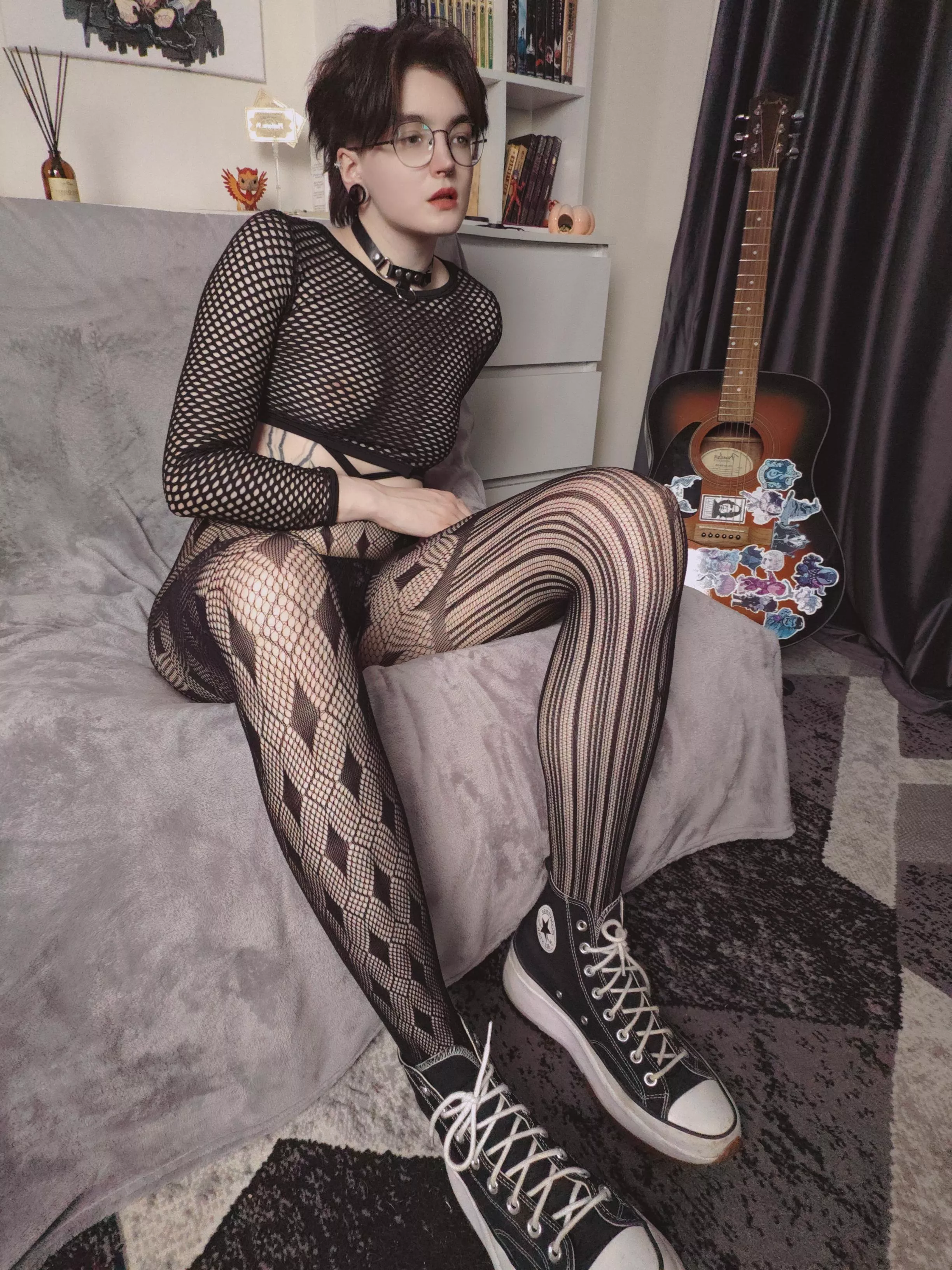 Fishnets, collar and sneakers... Great combination for swaggering style, don't you think? posted by Cyber_samuraii