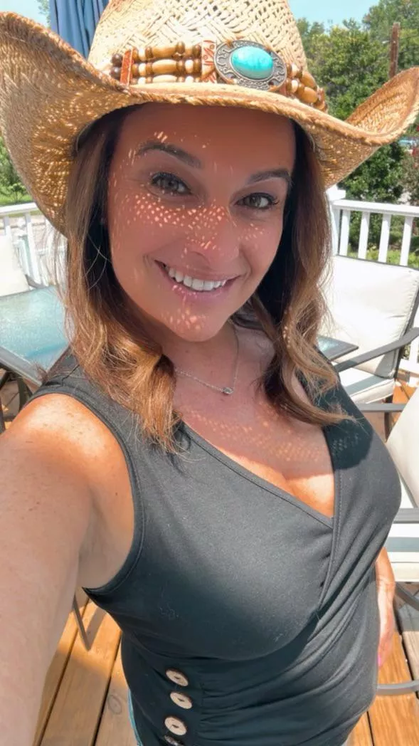 Follow me on insta my @ name is in the comments posted by sophienextdoor