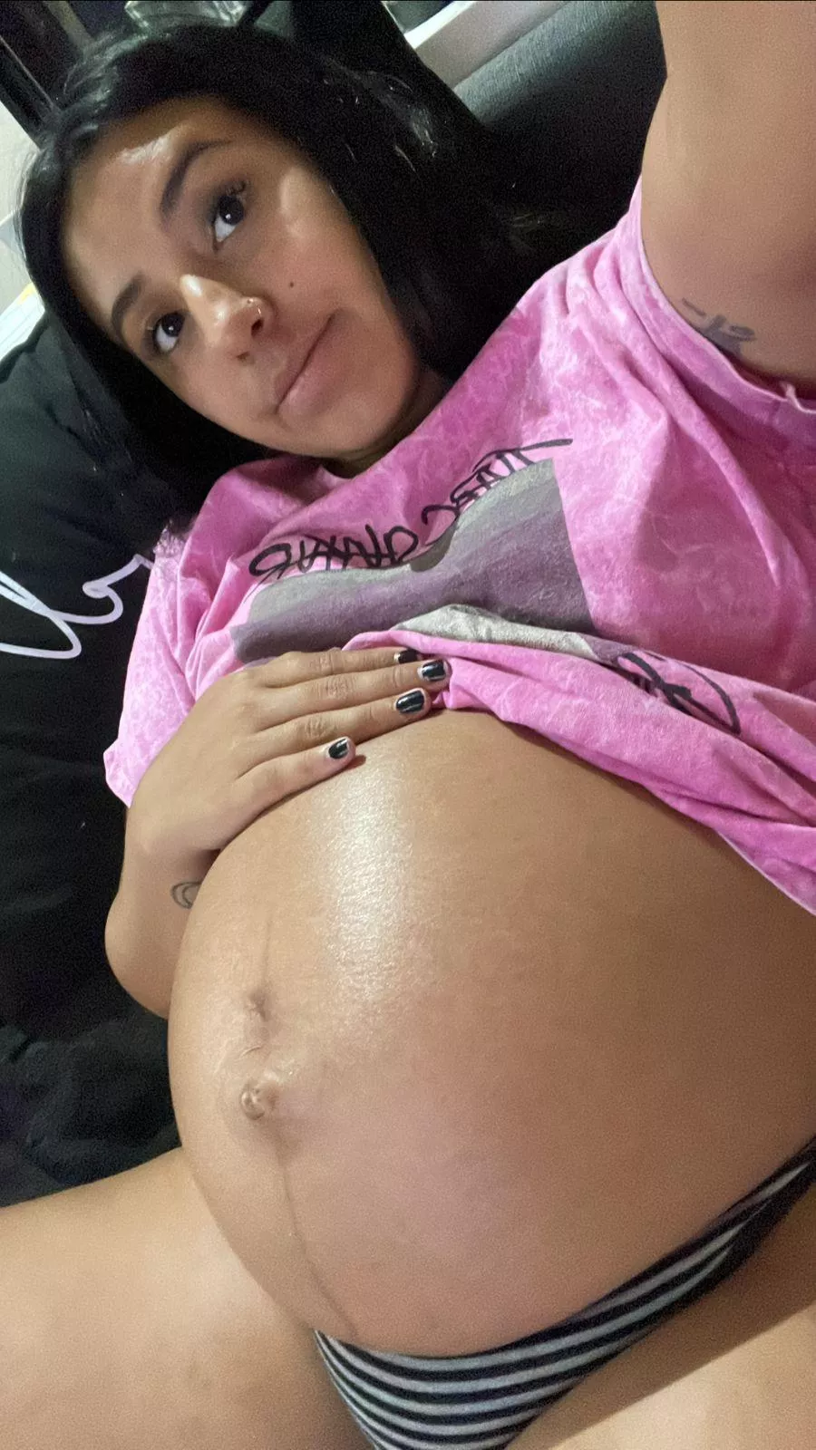 Give me the good night kiss on this big belly posted by Gilrl_latin56