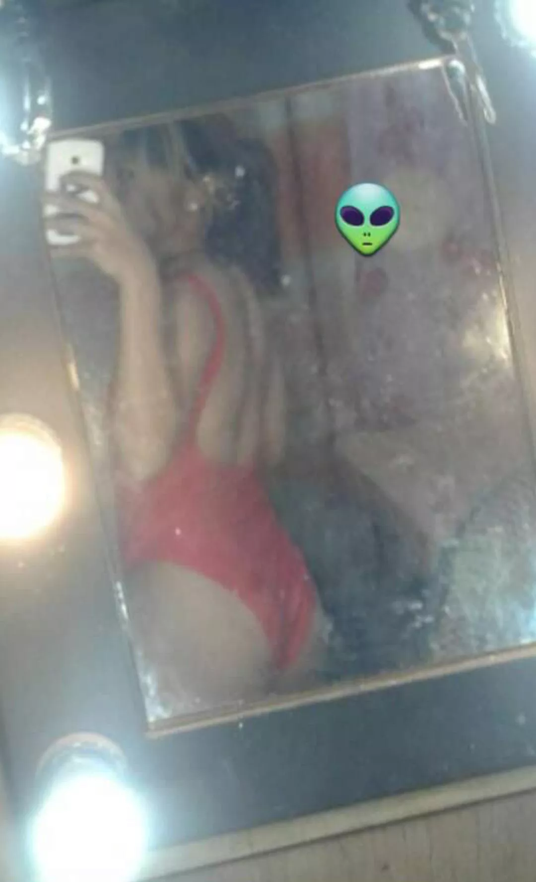 good evening im horny now🫶 posted by mikmik_it