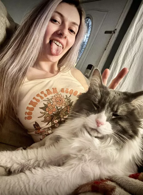 I can be sweet and naughty at the same time. by kelsikingstonn_