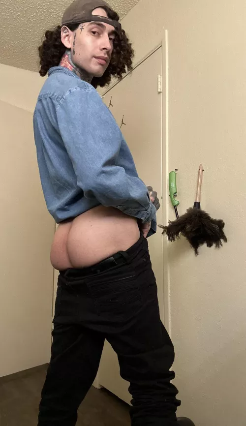 I love for my ass to be played with by Professional-Yak7482