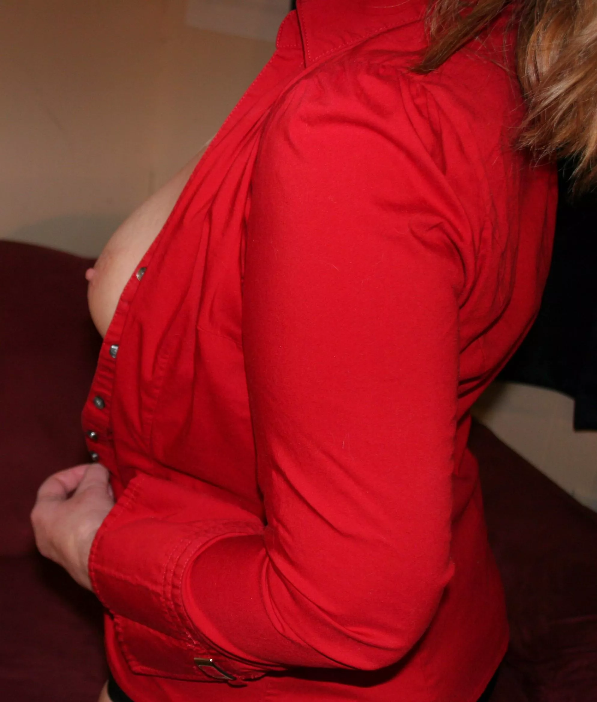 I love this shade of red. posted by Admirable-Minute5870