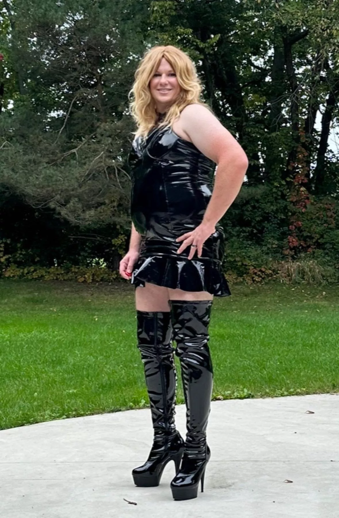 I would take more pics if the sun would come out! posted by Heels4HerOrHim