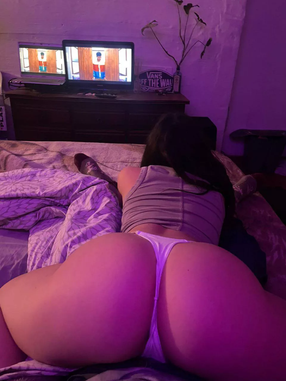 I’ll be sending nudes to the first 100 commenters... Just try me😛 posted by Signal-Tough-2583