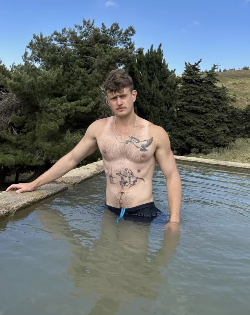 Is it noticeable that I protect them from the sun? by HaKochav