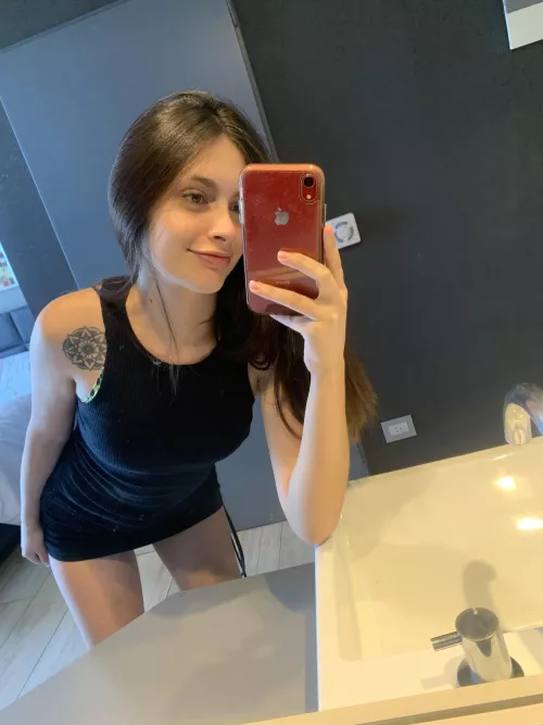 Is my dress too tight?  by julijulibb