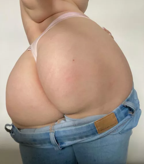 juicy 🧃  by vadababy