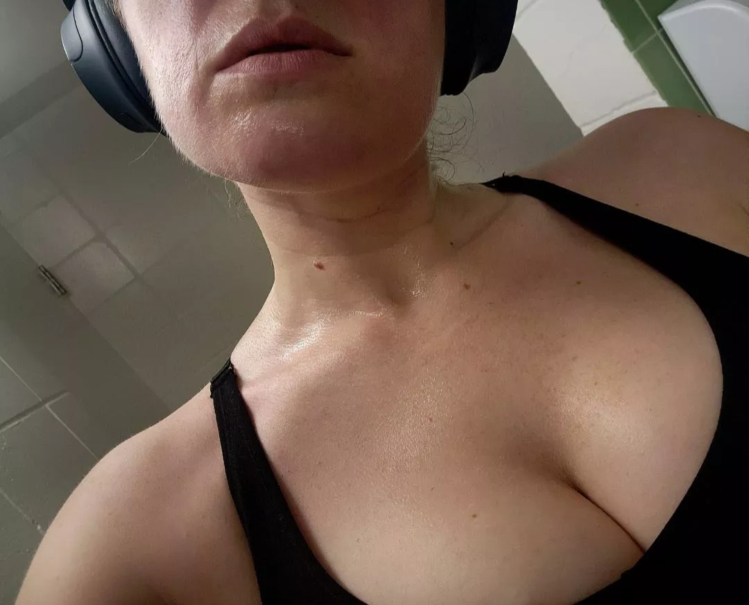 Lick it up, then kiss me.  posted by shapedby_fire