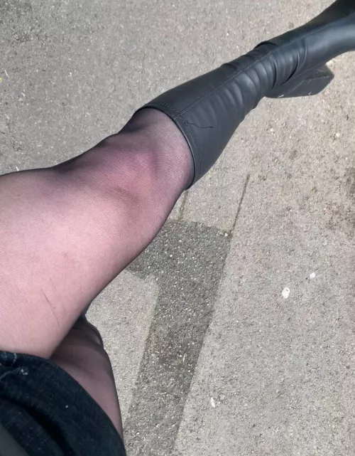 Lock up your sons, dads, uncles, brothers, your girl is out tonight in these bad boys by Genesis_World