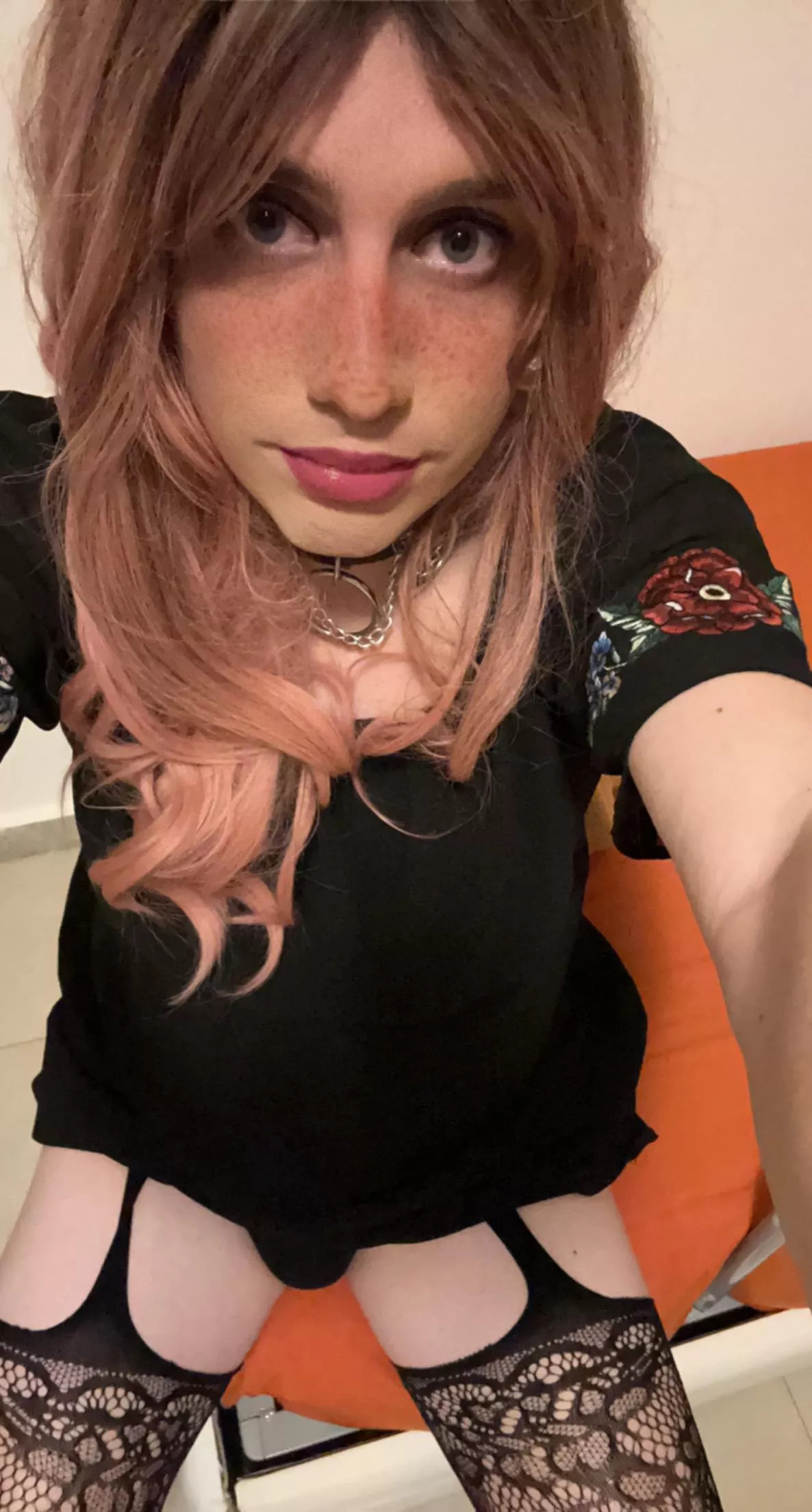 Looking Up... My favourite angle 😜  posted by glossycrossy