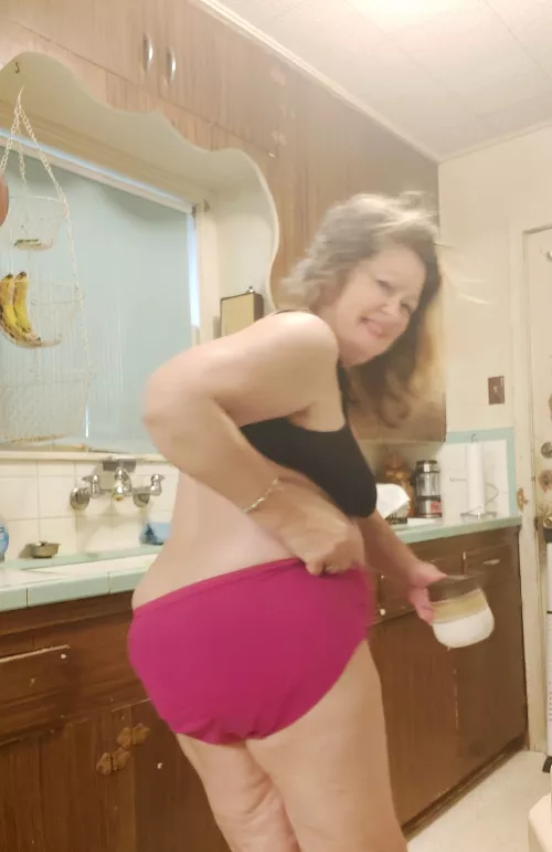 My red panties should help you give me cream by blondiedi1223