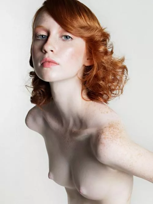 Pale, topless ginger... posted by Fka_SSAG_now_Yossi_D