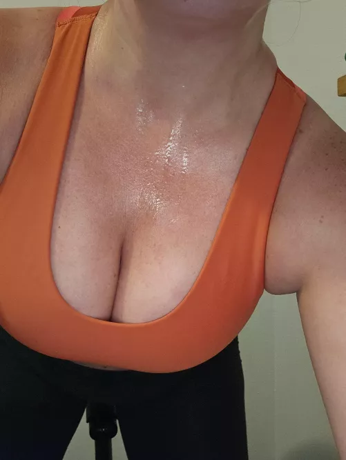 Saturday sweat 🥵💦 (f) by The_Wife_Show