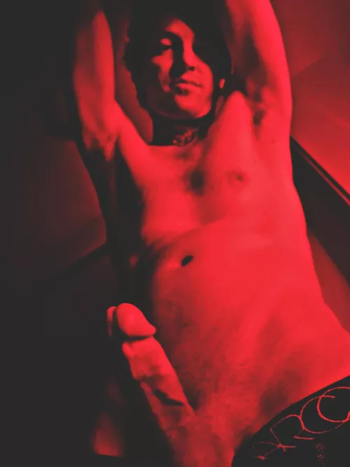 Seeing red by deadpoetdaddy