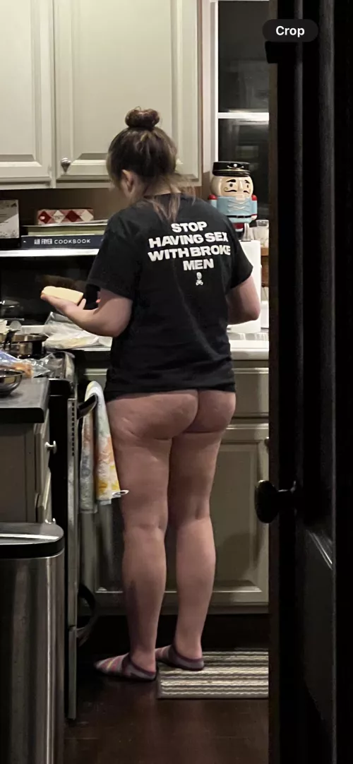 She doesn’t like this picture… by spicyOnionring