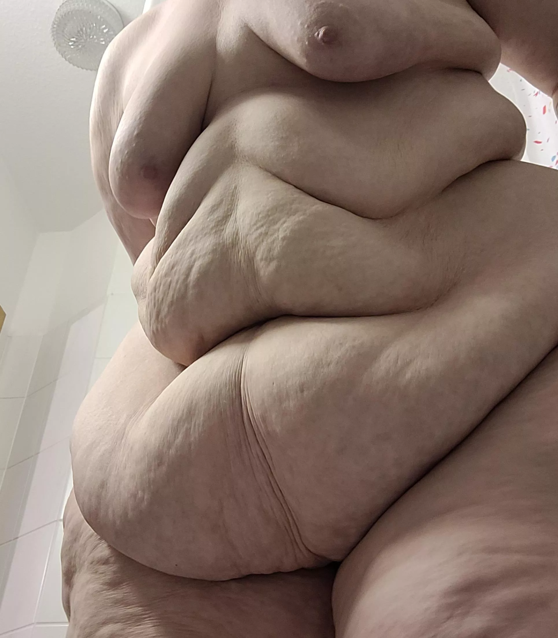 Stuck at work but I thought I'd post anyway 🙈 posted by entertainmentpiggy