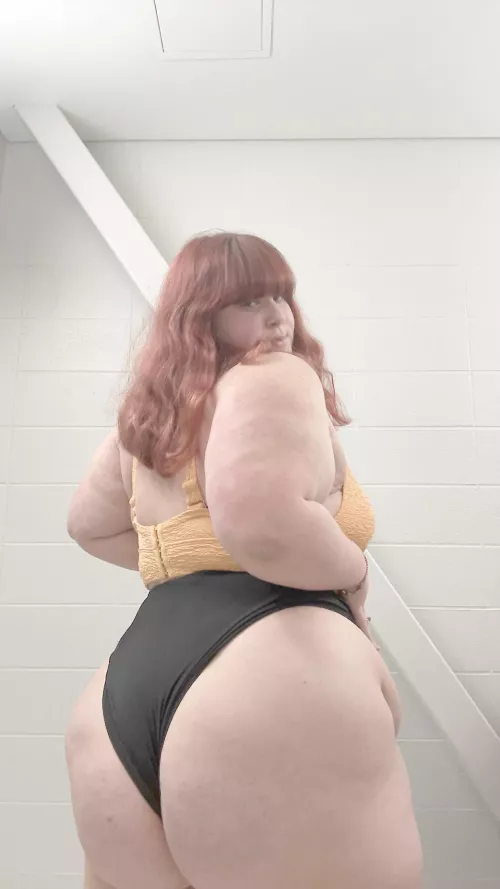 Swimming is fun, who wants to join?💋 by Oliviacroftt_