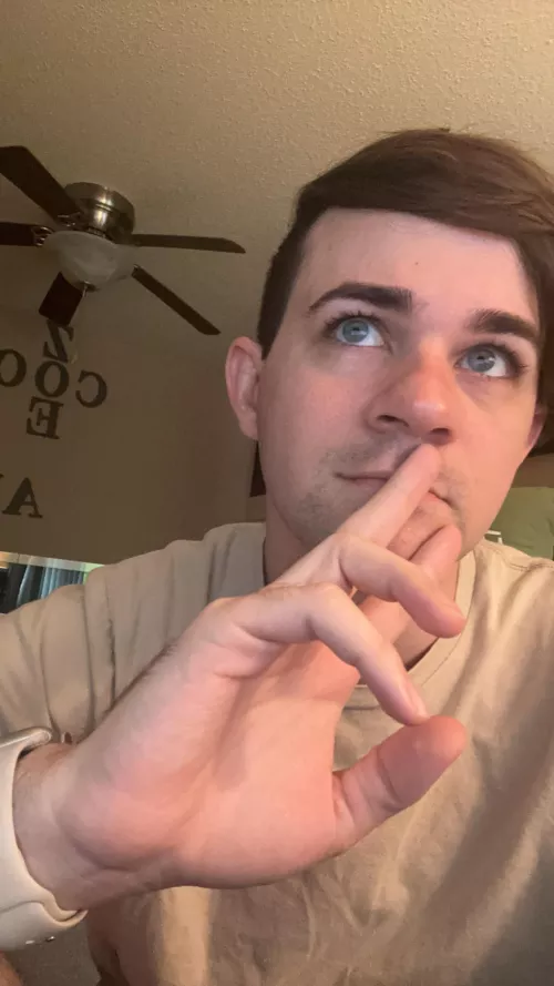 The coffee shop barista complimented my eyes today 🥰 by ismartallen